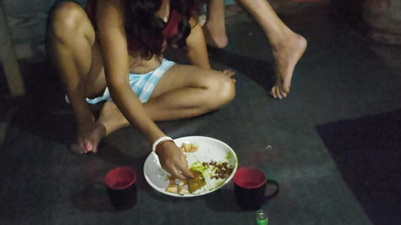 Uttar dinajpur: Bhabhi Sonali menikmati parti