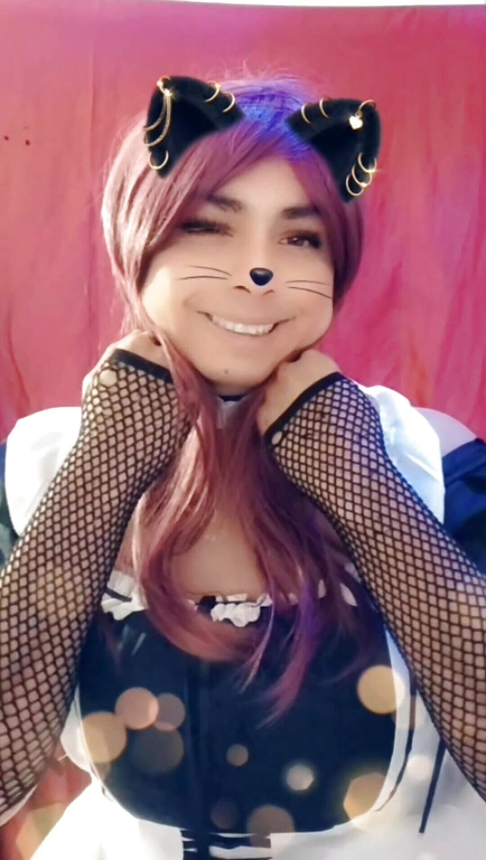 Ts Lucy Morningstar: Мексиканская сисси горничная в клетке целомудрия