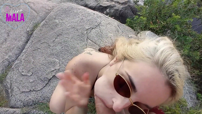 tunoviaputita: Seks di Alam semula jadi. Blonde Argentina menghisap zakar saya...