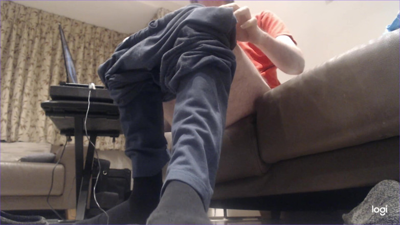Longlegs: Strip and Wank