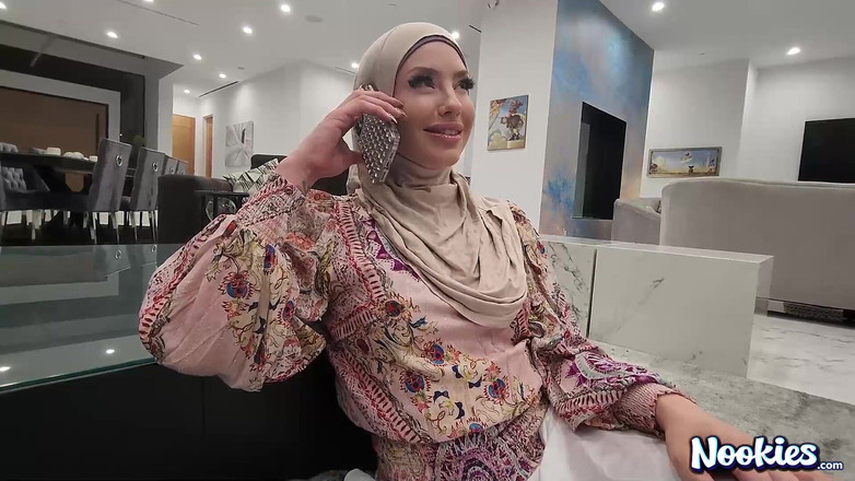 Nookies: 내 쇼핑중독 핫한 여자