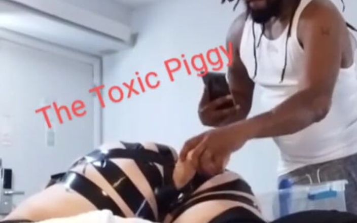 Kimmywetwet: SSBBW Anal Slave Takes 12 Inches in Gaping Asshole