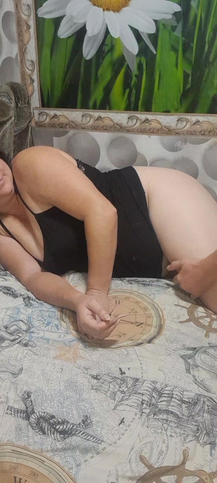 Nataliia2504: Hermanastra permitida correrse dentro de ella