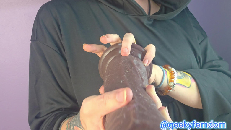 Geeky Femdom: चिल्लाओ वर्जिन बचाव का रास्ता