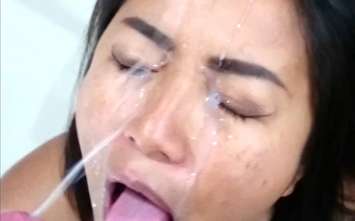 nutON: Petite MILF Receives a One Man Bukkake