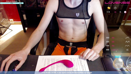 Snauwflake: Snauwflake is having fun on chaturbate - Part 1