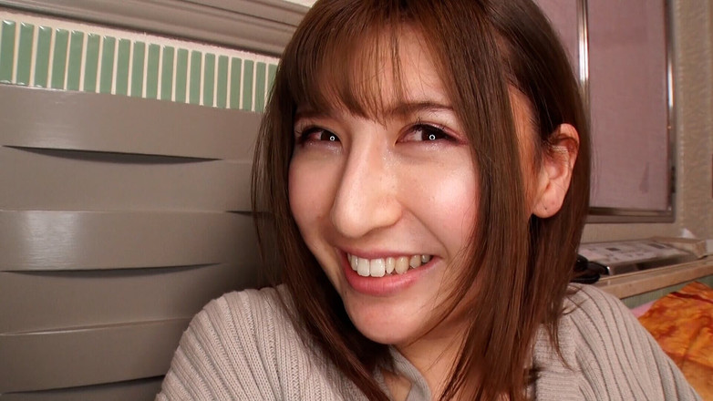 MBM3988: A047g04 şehre giden ve otele giden güzel bir kadını alın! Küskün...