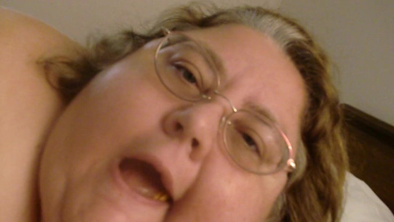 BBW nurse Vicki adventures with friends: Nude ssbbw eats mini burger for you teasing giantess