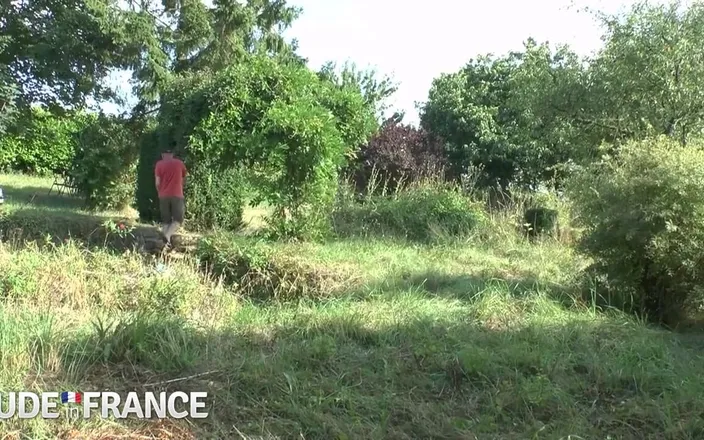 La France a Poil: Pretty brunette teen sunbathing gets gangbanged by her 3 neighbors