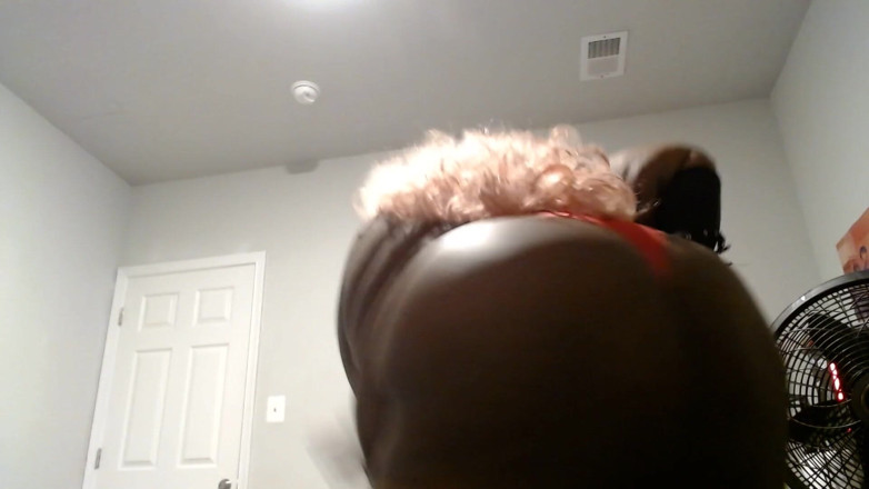 Auroras Oasis: Danza provocante