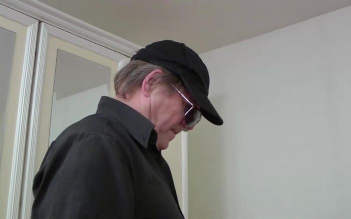 Paris Jango: An Old Man Fucks a Pretty Teen for Her First...