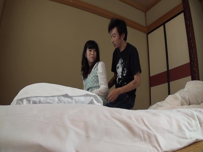 Vulture: H-cup und haarlose lokale mädchen