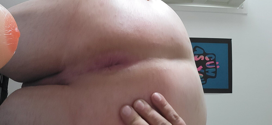 PhiliciaBtm: PhiliciaBtm își dă curul la cameră - partea 1