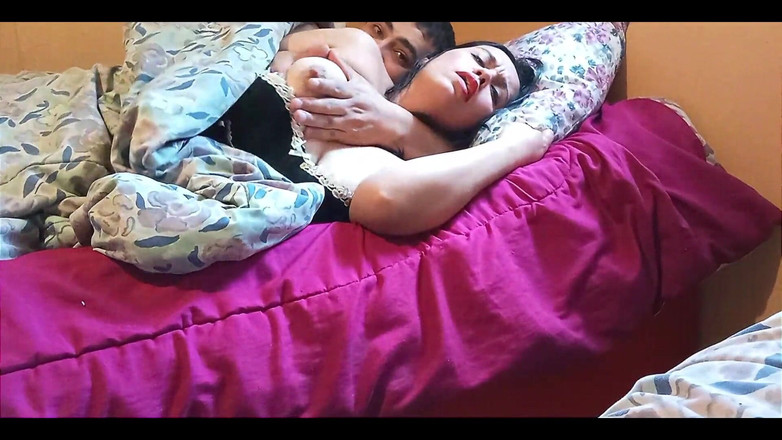 BBW Kelly Mom: Mój pasierb błędnie mnie z macochą, ale jestem jego przyrodnią...