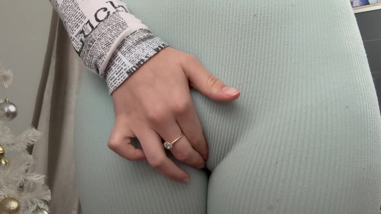 AmayaMori: Tato sexy dívka předvádí svou kundičku stydké pysaté v těsných...