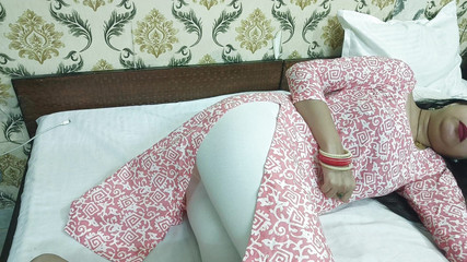 Saarabhabhi6: Новий 2024 рік, х найкраще порно відео з брудними розмовами на хінді, рольова гра saarabhabhi6, гаряча і сексуальна, збуджується