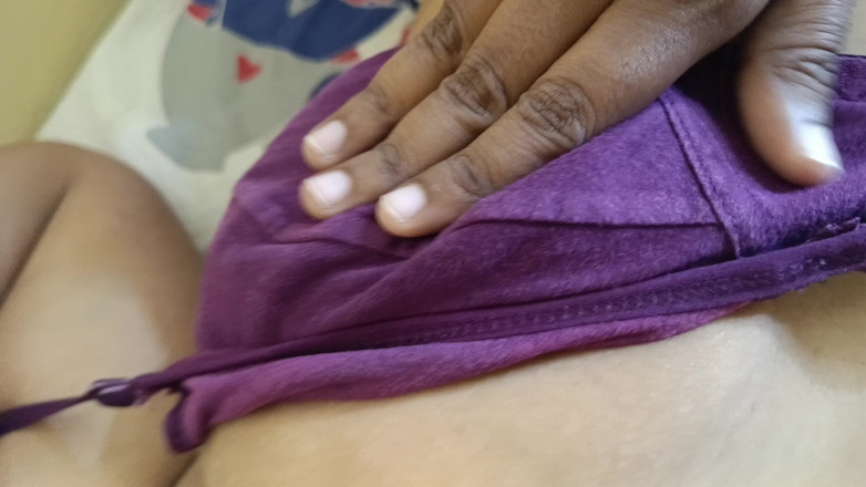 Wonder: Тамільська мила домогосподарка лесбіянка