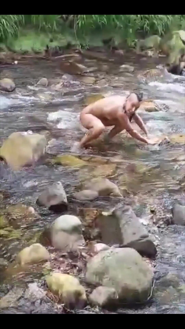 FayahGirl: Kawan saya juga merakam saya klip kecil bermain-main di dalam...