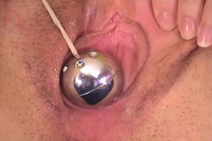 Homemade girl: Azgın amatör piliç sıkı amına her şeyi koyabilir