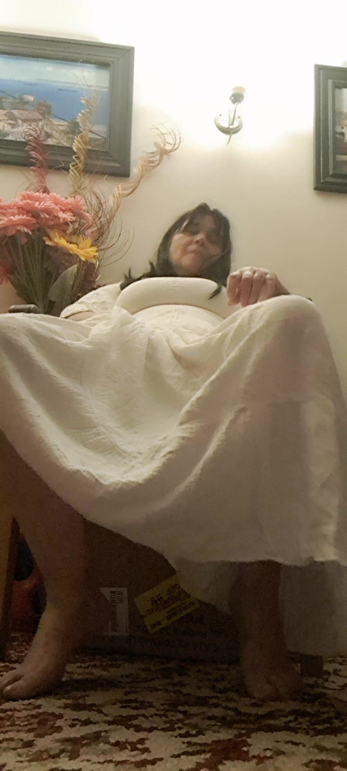 Mommy big hairy pussy: Toccando e assaggiando Cosa c'è sotto il vestito