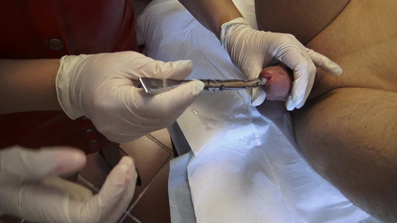 Femdom Austria: Escrava casting! Teste 8 treinamento médico de escravos parte 1. Rt e...