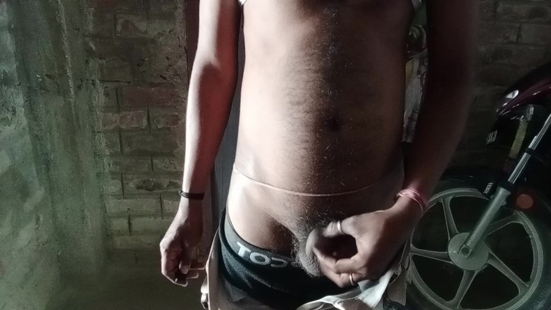 Tuloo_Ki_sali: Musterbatiyon - india chico sacude su polla
