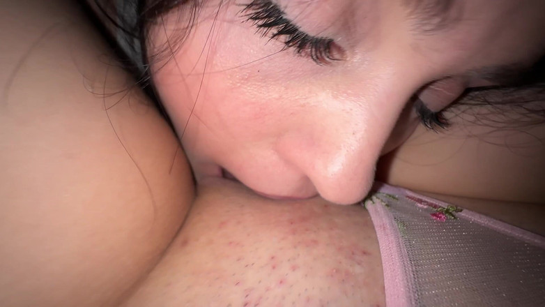 LuchCrush: Sora mea vitregă m-a futut tare după duș