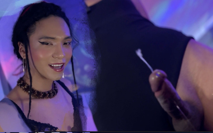 Lavala: Ajaib tangan dan masih muasin memeknya sendirian