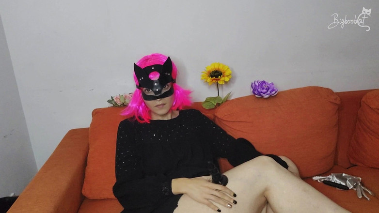 BigBoobCat: Fantezia mea finală: țâțe naturale mari, mască de pizdă și orgasm solo