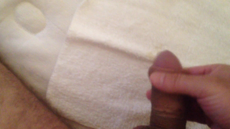 Porncabaret - gay: Jacking off my hairy dick with cum shot