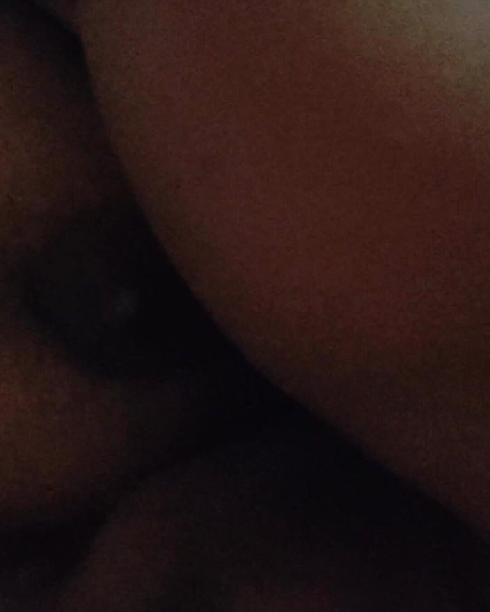 Realmallucouplevlog: मल्लू लड़की छात्रावास के कमरे में अपने बॉयफ्रेंड को चोदती है और अपने सख्त निपल्स दिखा रही है