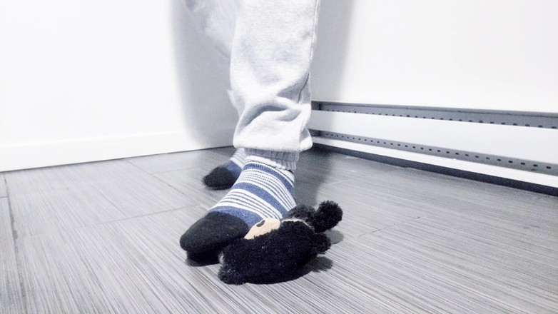 Soft Soleman: Io gioco con i plushes, Barefoot (2025)