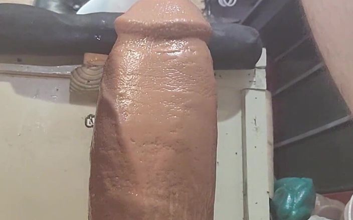 Lb13702: Je chevauche certains de mes énormes godes M. Hankeys
