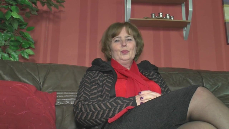 MMV films - The Original: The practical test ... how far does this housewife go - Scene #10