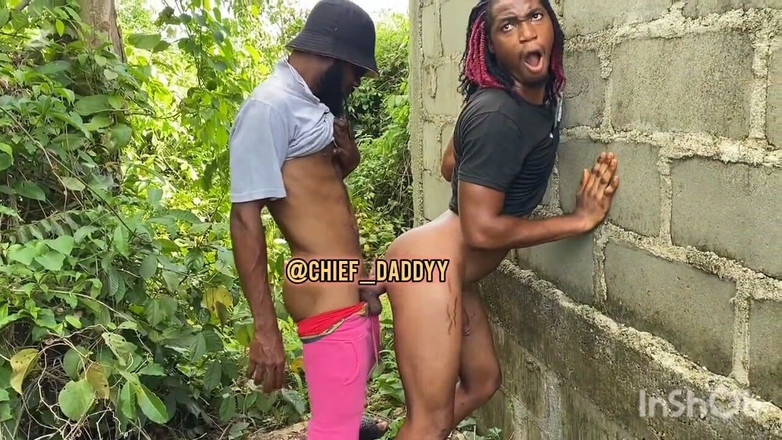 Chief_daddyy: 两个男友之间的私人场景