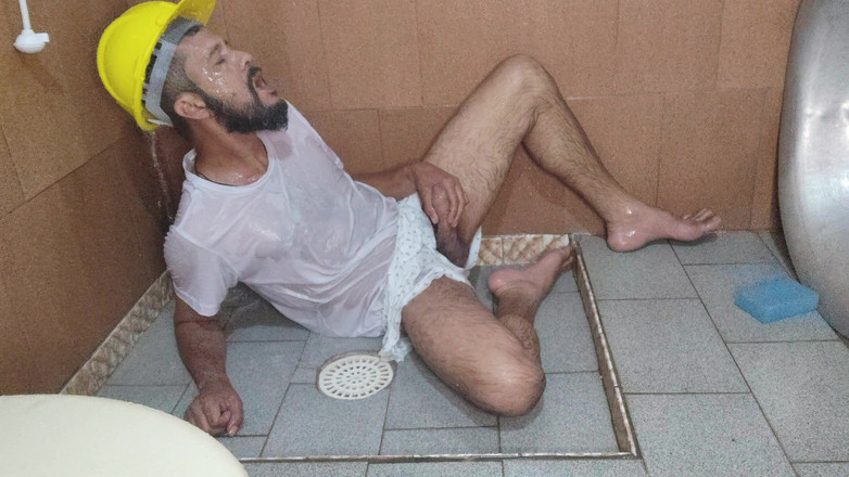 Stink HairyMale: 入浴時のけいれん