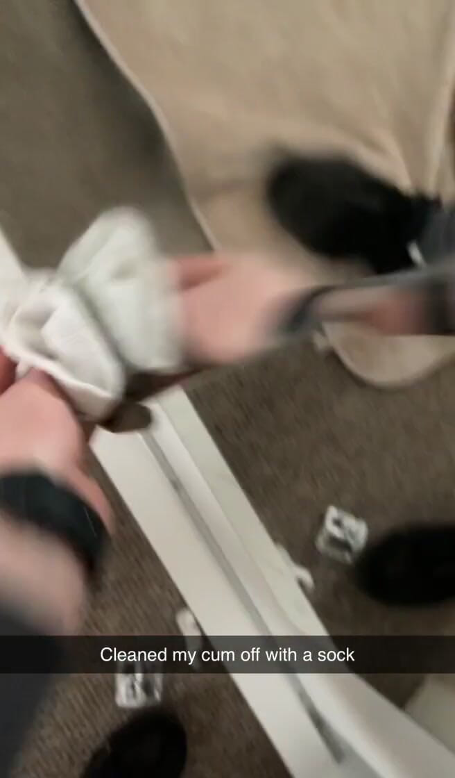 jay jenson: 誰がその靴下を買うだろうか、それだけで私の精液をきれいにしました