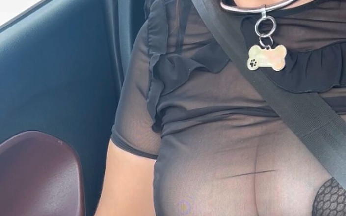 Lady Oups: パリで公の場で露出したビッチな妻