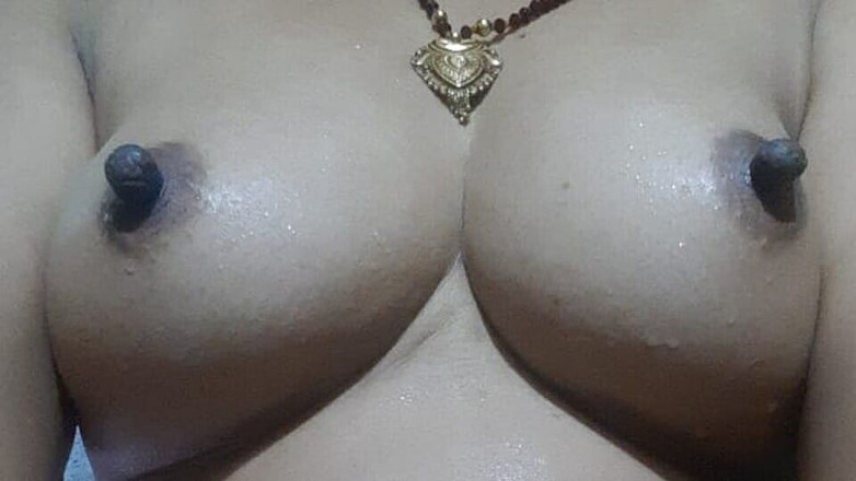 Desi_Xbhabhi: Minha figura gostosa amiga peituda e buceta limpa