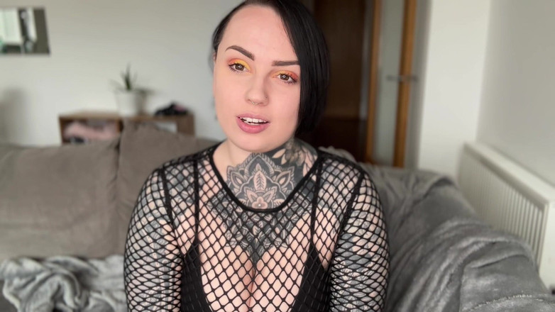 Miss Valentina: Rating batang besar