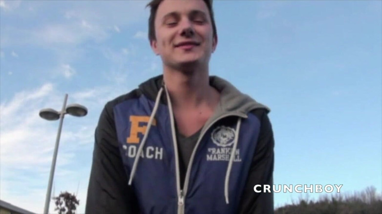Crunch Boy: Feminatz twink fucked by Theo in discret basement