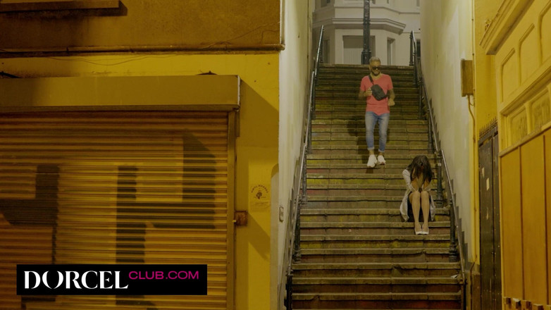 Dorcel Club: Max, दो प्रलोभनों के बीच पकड़ा गया