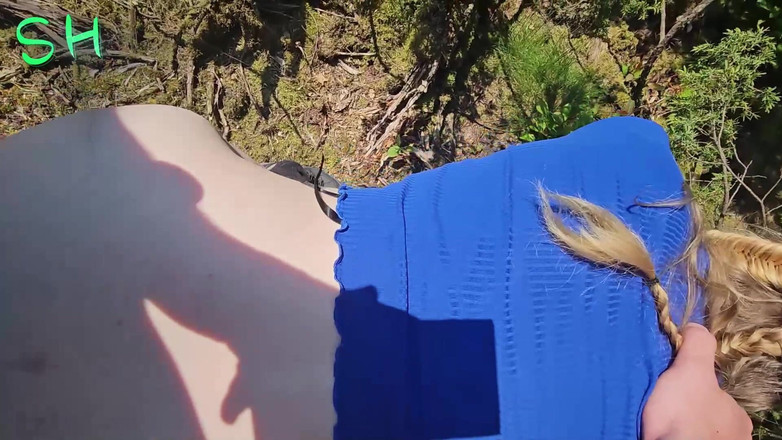 Stefan Hartmann: Loira puta rebocada e fodida na floresta!