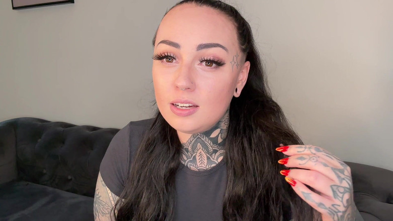 Miss Valentina: Lavoro segreto di fidanzata