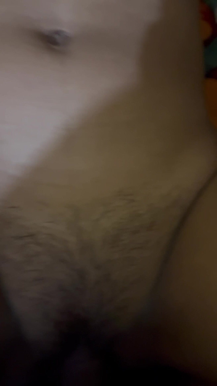 Riya Raj: Ma copine après l'avoir appelé dans la chambre