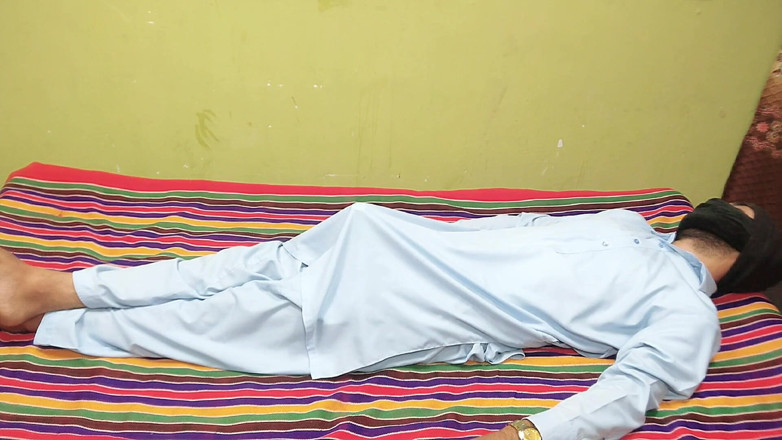 Gullnazkhan: Indian Desi Stepaunty Sat on Servant's Dick Indian Desi Hot...