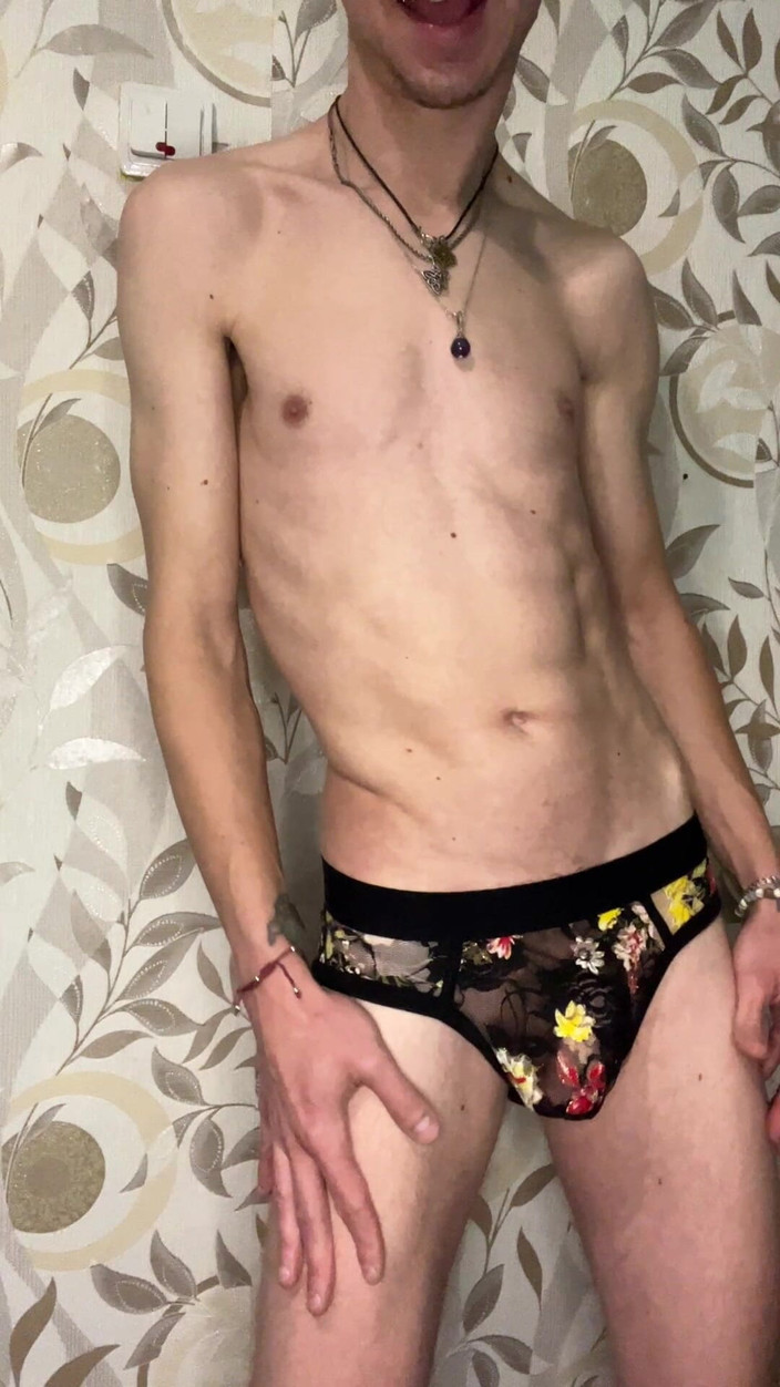 MaxHotty: Ручний секс у «Дівчатах у трусиках» і «Брудні розмови»