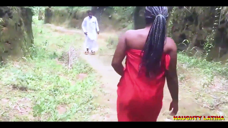 naughty latina: Sex african local bush cu soția vânătorului