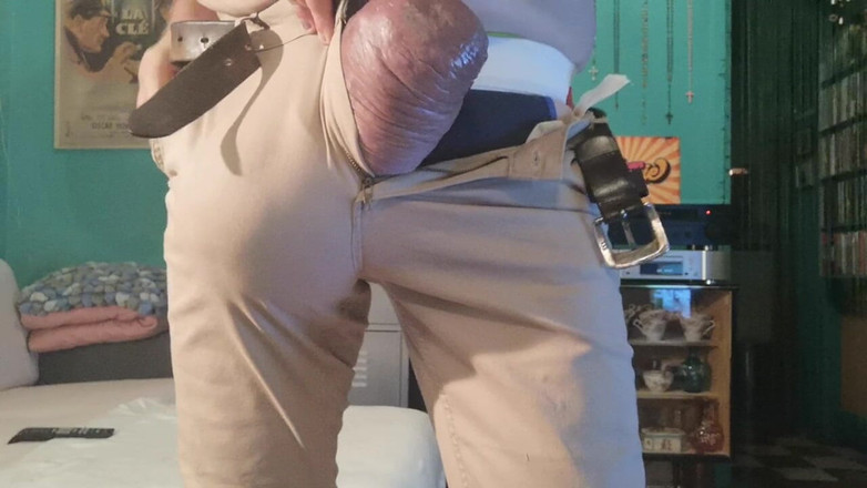 Monster_Meat_: Aku lagi ngabisin memek tembus silikonku!