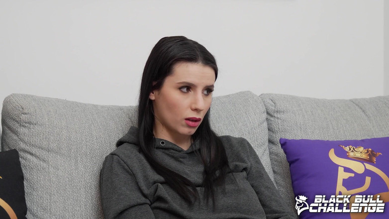 Black bull challenge: Wawancara nelly kent dan striptis untuk tantangan banteng hitam